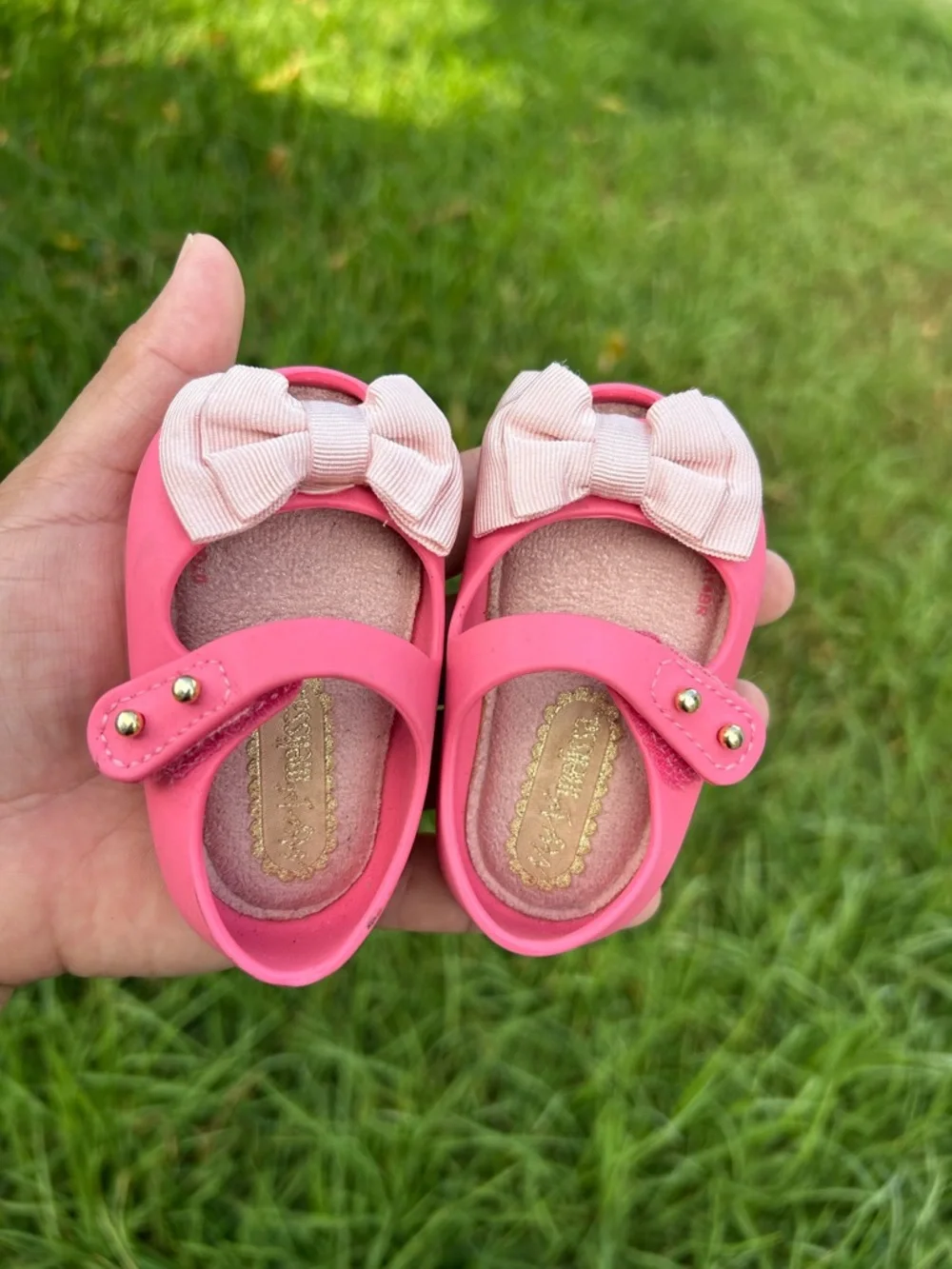 Pink Girls' Bow Mary Jane Shoes - Kids